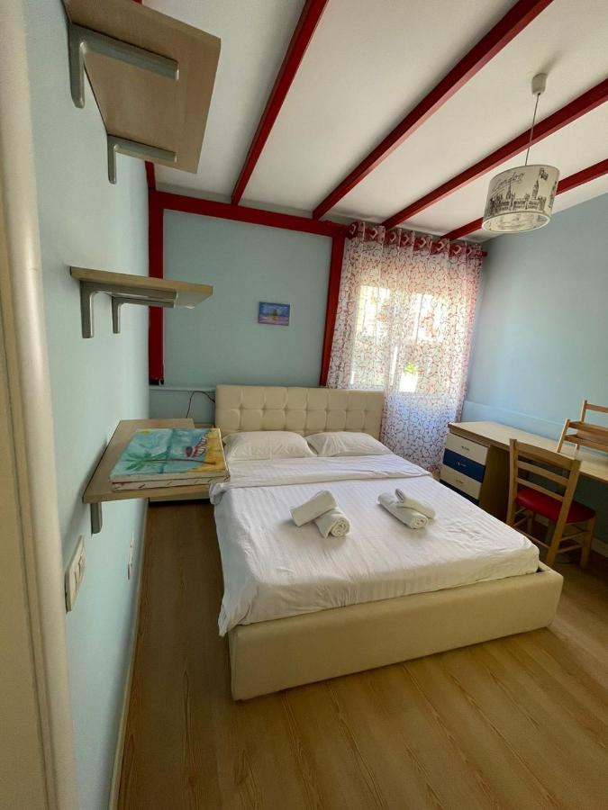 3 Bedroom Apartament *